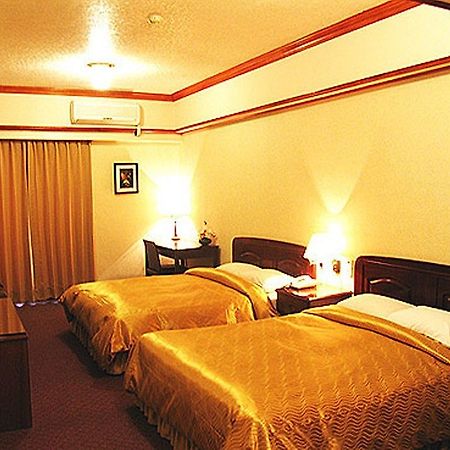 Sin Fu Business Hotel Taichung Luaran gambar