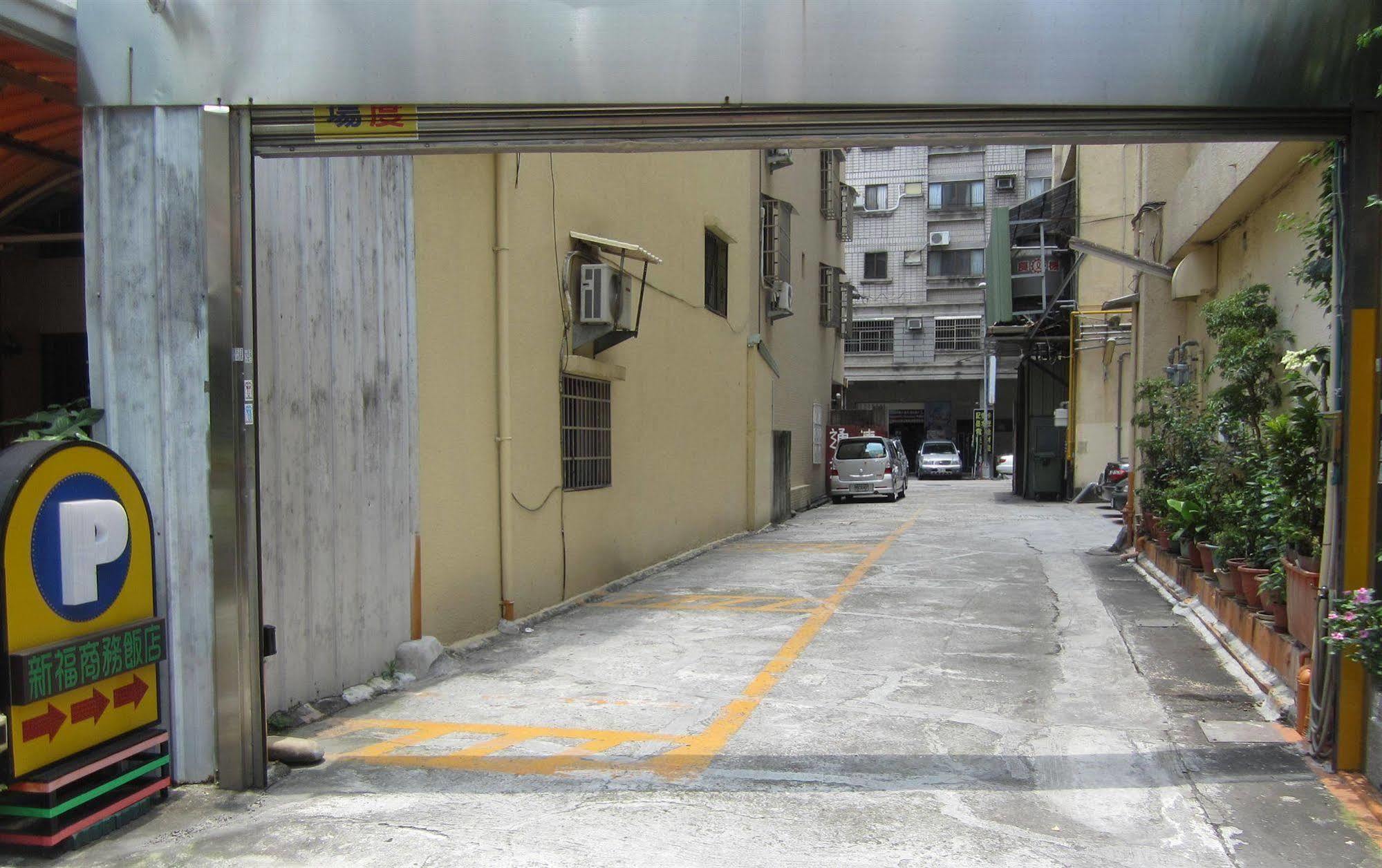 Sin Fu Business Hotel Taichung Luaran gambar